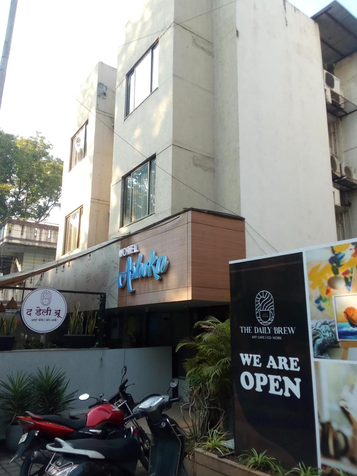 Hotel Ashoka, Pune Yerandwane Eksteriør bilde